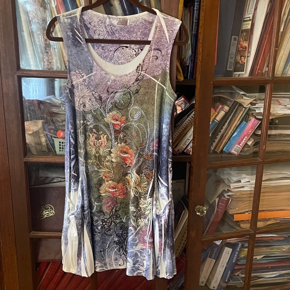 Dresses & Skirts - Floral Sleeveless Dress with Embellishments